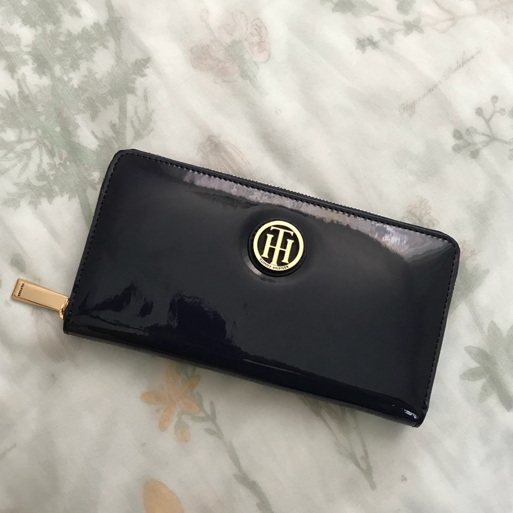 Tommy Hilfiger Glossy Blue Wallet